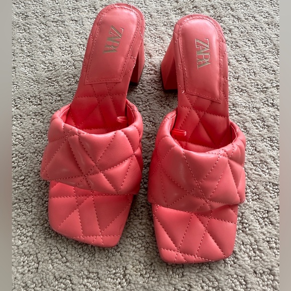 Like new Zara Pink Quilted heels - Picture 1 of 4